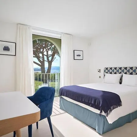 6br - Bay Of The Canebiers Вилла Сен-Тропе