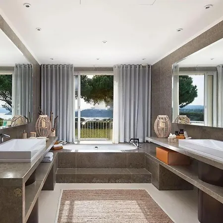 6br - Bay Of The Canebiers Вилла Сен-Тропе